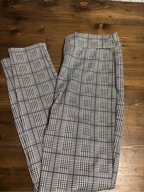Classic Black & White Plaid Men’s Pants